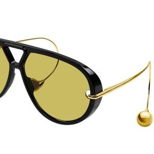 Bottega Pilot sunglasses black NWB